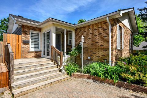 Photo 2 at 7 WESLEY Street, Sunnidale, Barrie