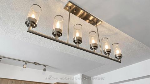 Photo 14 at 404 - 2055 Danforth Avenue, Woodbine Corridor, Toronto