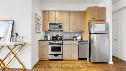 Photo 23 at 404 - 2055 Danforth Avenue, Woodbine Corridor, Toronto