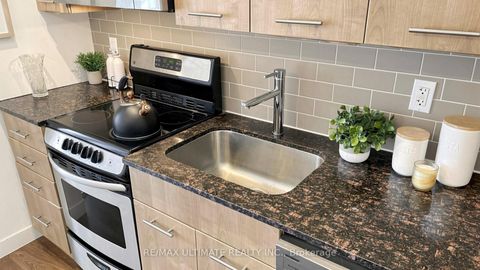 Photo 26 at 404 - 2055 Danforth Avenue, Woodbine Corridor, Toronto