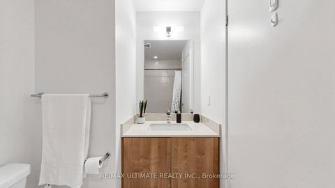 Photo 35 at 404 - 2055 Danforth Avenue, Woodbine Corridor, Toronto
