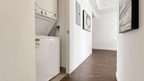 Photo 37 at 404 - 2055 Danforth Avenue, Woodbine Corridor, Toronto