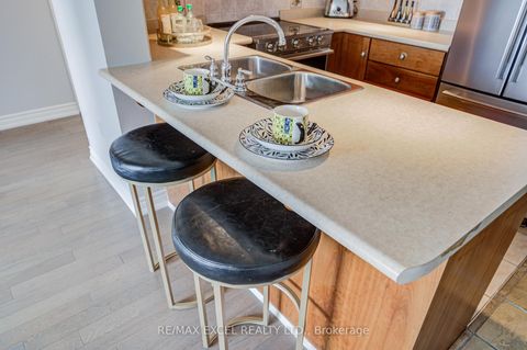 Photo 10 at 739 - 125 Omni Drive W, Bendale, Toronto