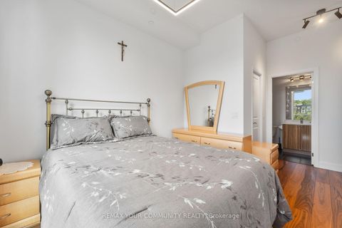 Photo 12 at 205 - 4700 Highway 7, East Woodbridge, Vaughan