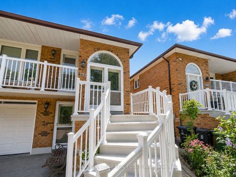 Photo 4 at 131 Yatescastle Drive, Jane Heights, Toronto