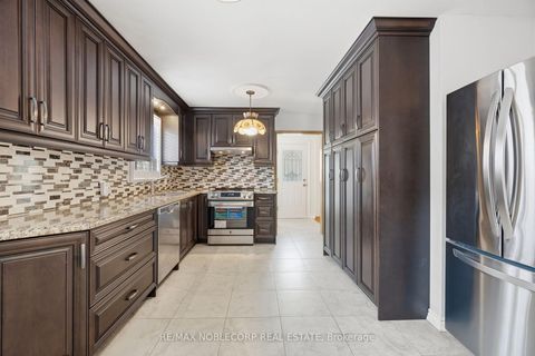 Photo 7 at 131 Yatescastle Drive, Jane Heights, Toronto