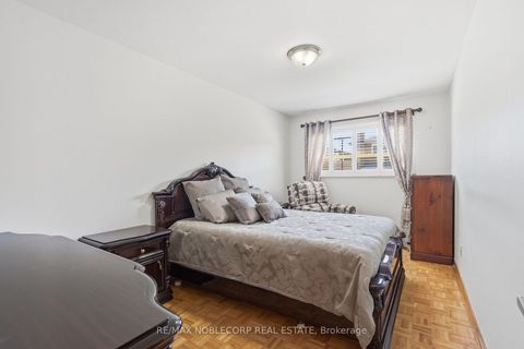 Photo 13 at 131 Yatescastle Drive, Jane Heights, Toronto