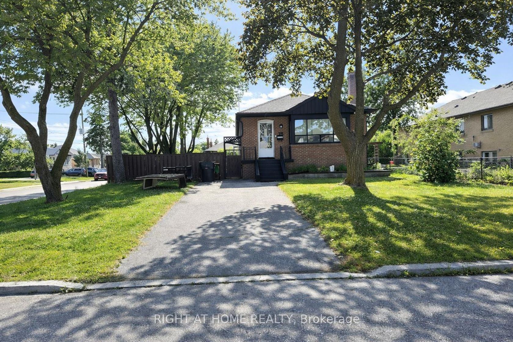 70 Bunnell Crescent, CFB, Toronto photo 7