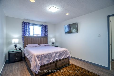 Photo 11 at 2 Kinzie Lane, Grove East, Barrie