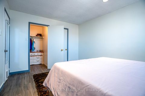 Photo 12 at 2 Kinzie Lane, Grove East, Barrie