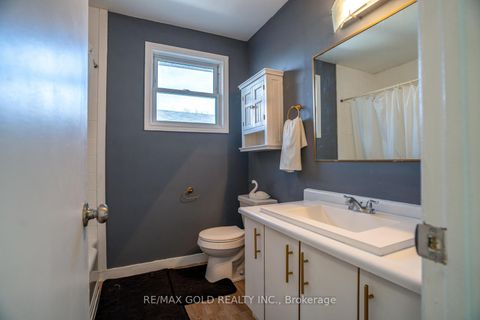 Photo 14 at 2 Kinzie Lane, Grove East, Barrie