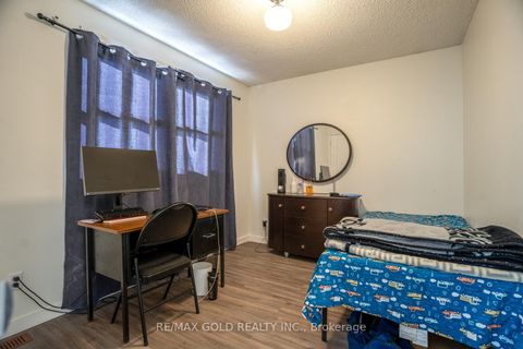Photo 15 at 2 Kinzie Lane, Grove East, Barrie