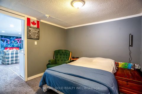Photo 19 at 2 Kinzie Lane, Grove East, Barrie