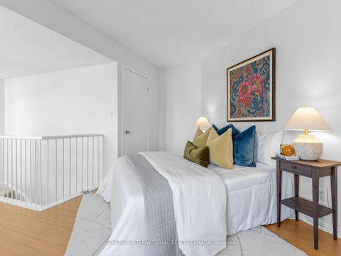 Photo 10 at 412 - 119 Merton Street, Mount Pleasant West, Toronto