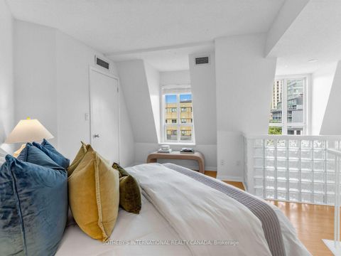 Photo 11 at 412 - 119 Merton Street, Mount Pleasant West, Toronto