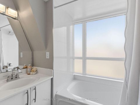 Photo 14 at 412 - 119 Merton Street, Mount Pleasant West, Toronto