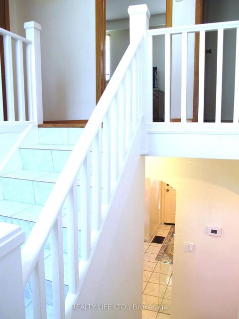 Photo 15 at 4 Rosalie Avenue, CFB, Toronto
