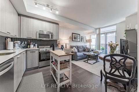 Photo 10 at 402 - 105 George Street, Moss Park, Toronto