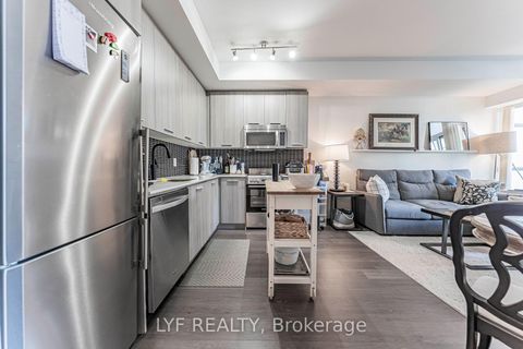 Photo 11 at 402 - 105 George Street, Moss Park, Toronto