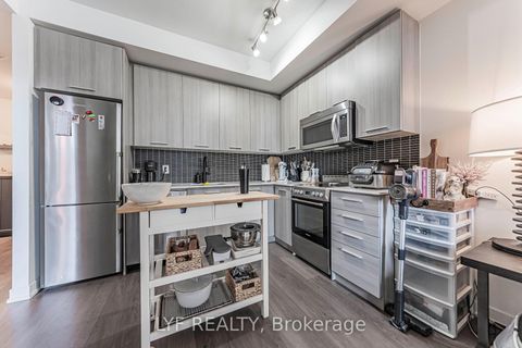 Photo 12 at 402 - 105 George Street, Moss Park, Toronto