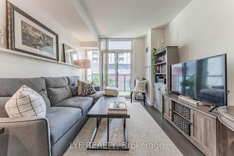 Photo 17 at 402 - 105 George Street, Moss Park, Toronto