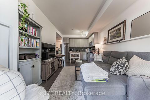 Photo 20 at 402 - 105 George Street, Moss Park, Toronto