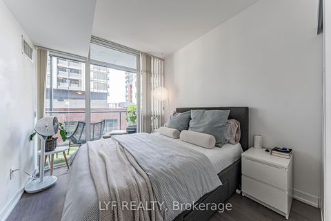 Photo 25 at 402 - 105 George Street, Moss Park, Toronto