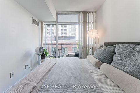 Photo 26 at 402 - 105 George Street, Moss Park, Toronto
