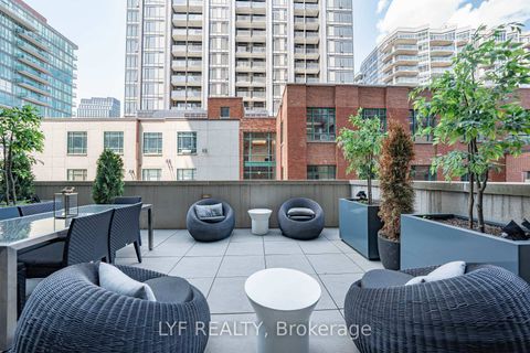Photo 34 at 402 - 105 George Street, Moss Park, Toronto