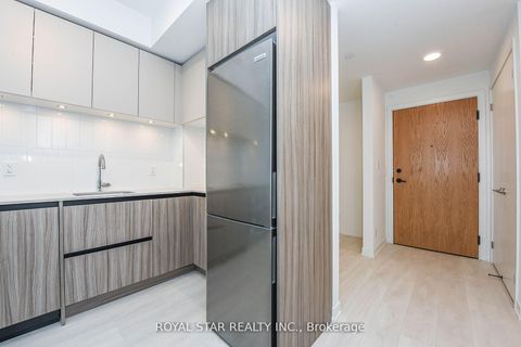 Photo 8 at 1207 - 7950 Bathurst Street, Beverley Glen, Vaughan