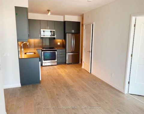 Photo 11 at 3108 - 7895 Jane Street, Concord, Vaughan