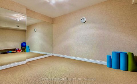 Photo 29 at 508 - 650 Mount Pleasant Road, Mount Pleasant West, Toronto