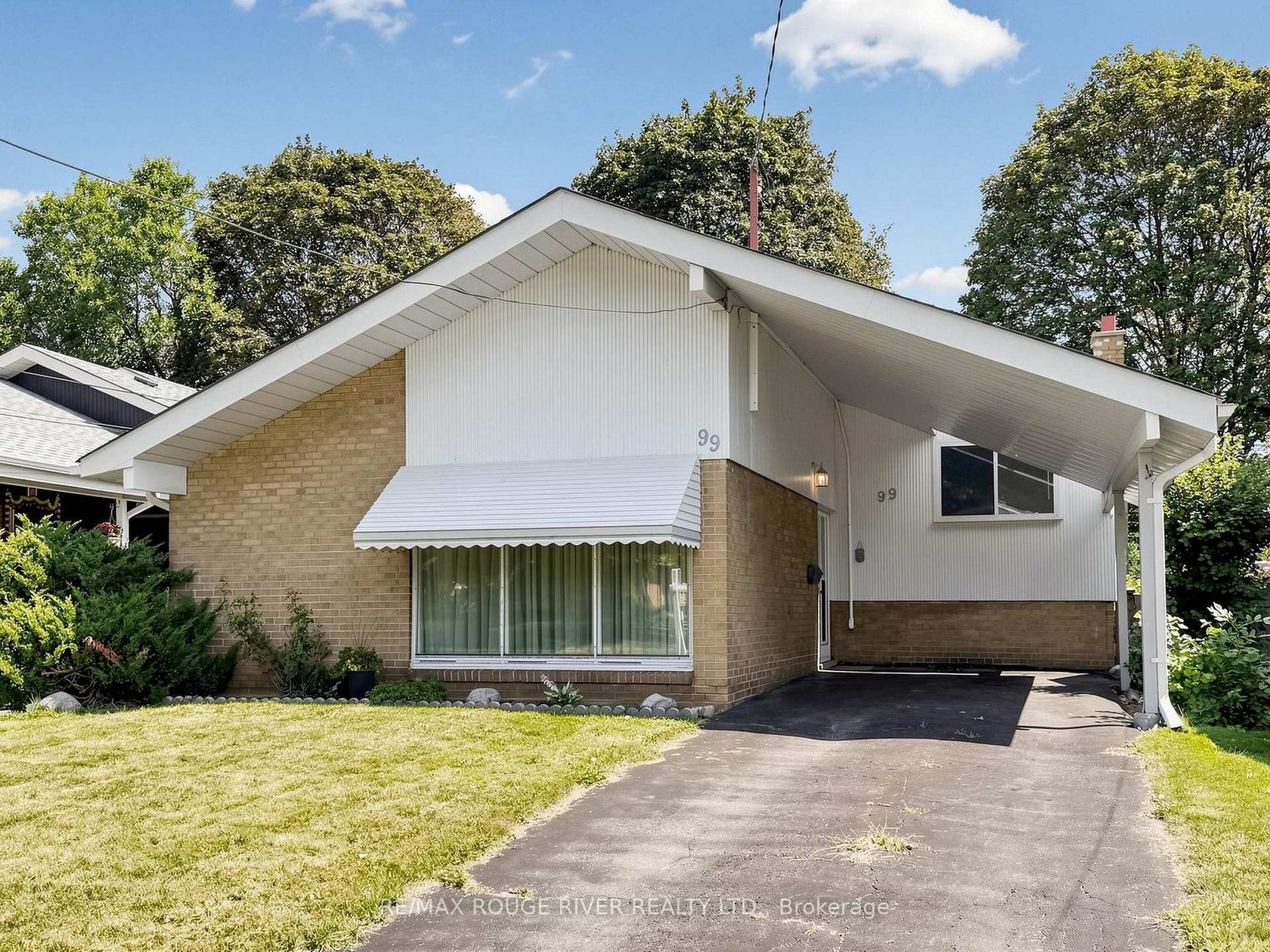 99 Oakley Boulevard, Bendale, Toronto 