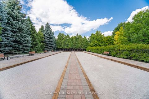 Photo 32 at 221 - 9519 Keele Street, Maple, Vaughan