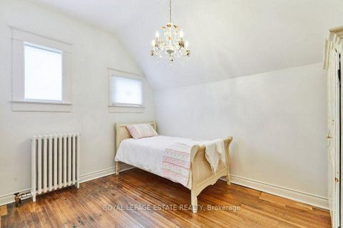 Photo 33 at 57 Silver Birch Avenue, The Beaches, Toronto