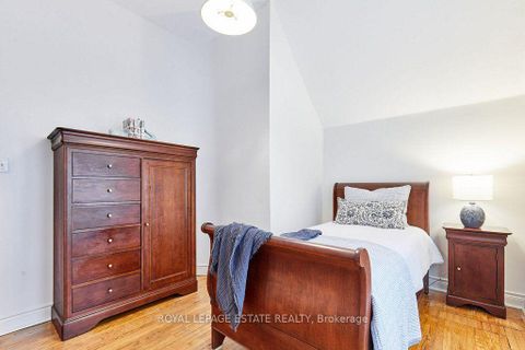 Photo 37 at 57 Silver Birch Avenue, The Beaches, Toronto