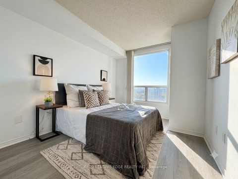Photo 13 at 1710 - 7 Concorde Place, Don Mills, Toronto