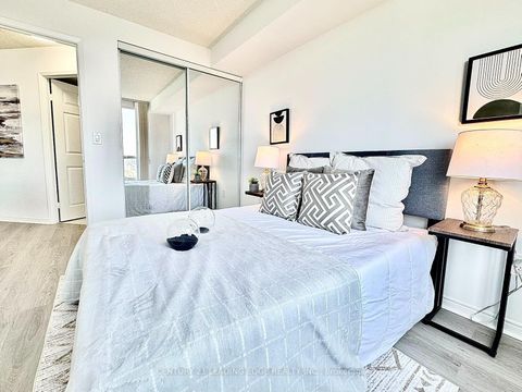 Photo 14 at 1710 - 7 Concorde Place, Don Mills, Toronto
