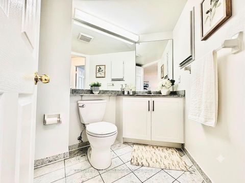 Photo 15 at 1710 - 7 Concorde Place, Don Mills, Toronto