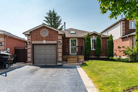 Photo 0 at 9 Holly Meadow Road, Holly, Barrie