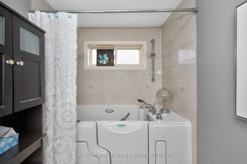 Photo 12 at 9 Holly Meadow Road, Holly, Barrie