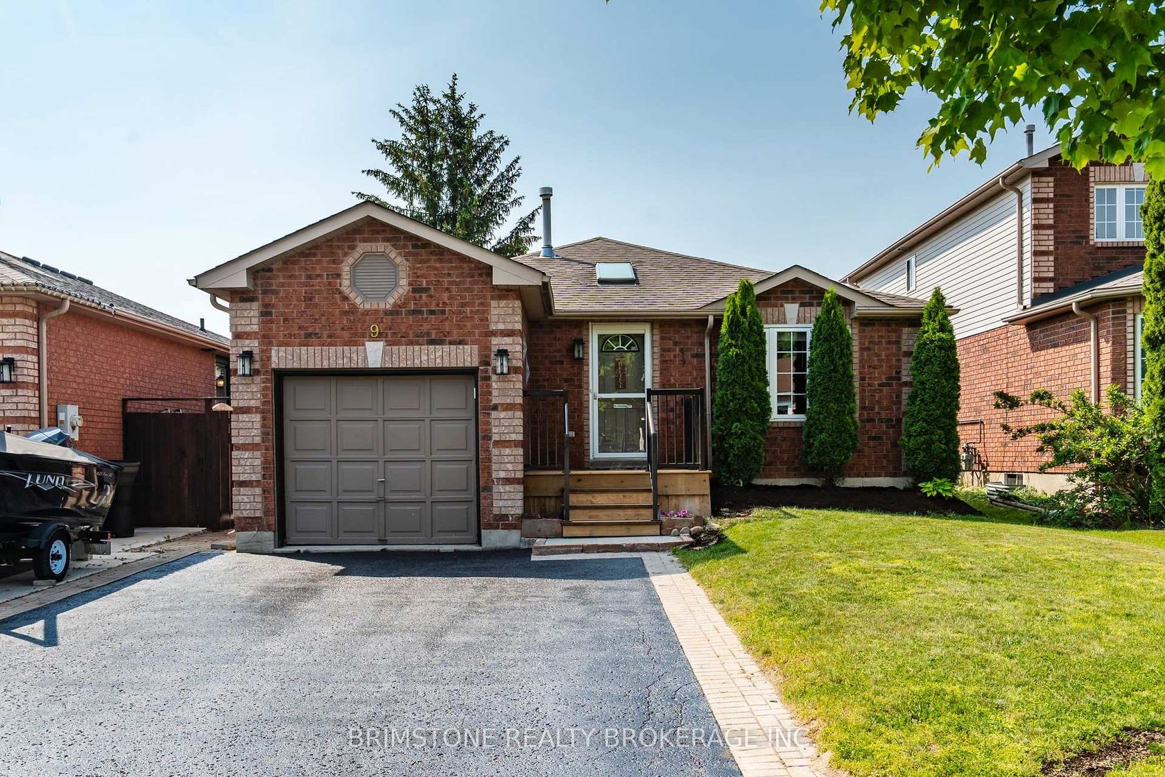 9 Holly Meadow Road, Holly, Barrie photo 8