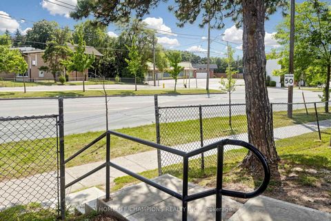 Photo 3 at 18 - 18 San Vito Way, Jane Heights, Toronto