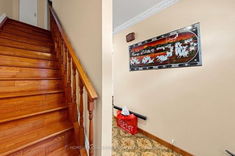 Photo 16 at 18 - 18 San Vito Way, Jane Heights, Toronto