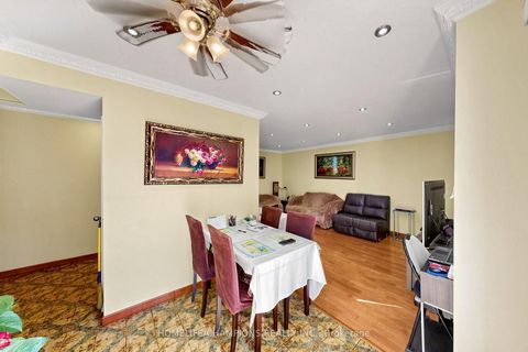 Photo 22 at 18 - 18 San Vito Way, Jane Heights, Toronto