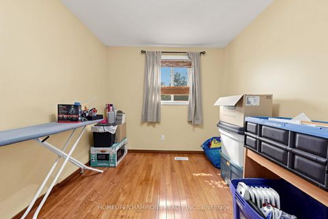 Photo 25 at 18 - 18 San Vito Way, Jane Heights, Toronto
