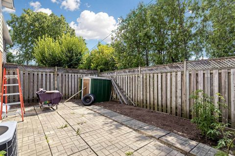 Photo 41 at 18 - 18 San Vito Way, Jane Heights, Toronto
