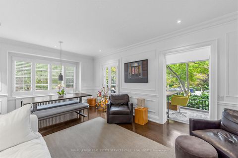 Photo 4 at 113 Inglewood Drive, Moore Park, Toronto