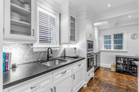 Photo 10 at 113 Inglewood Drive, Moore Park, Toronto