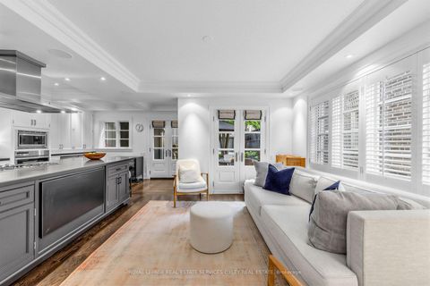 Photo 13 at 113 Inglewood Drive, Moore Park, Toronto